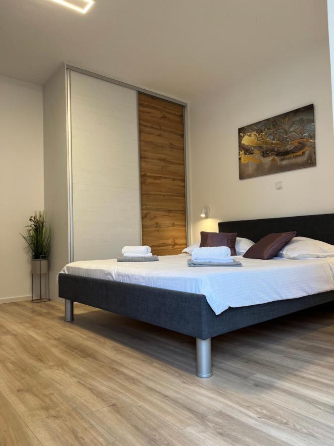 Apartmani Ivelic Supetar Exteriér fotografie