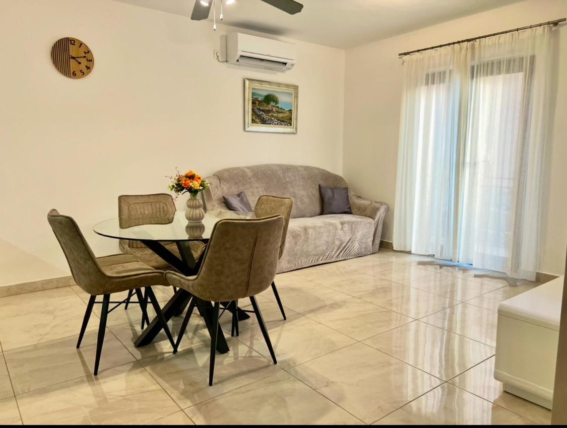 Apartmani Ivelic Supetar Exteriér fotografie